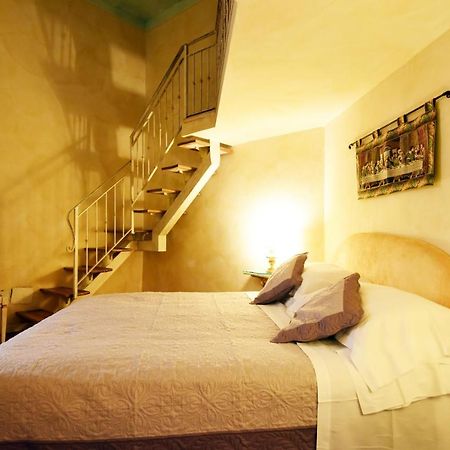 Italian Experience-Suite Medici Loft 8 Florence Extérieur photo