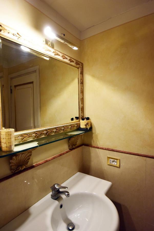 Italian Experience-Suite Medici Loft 8 Florence Extérieur photo